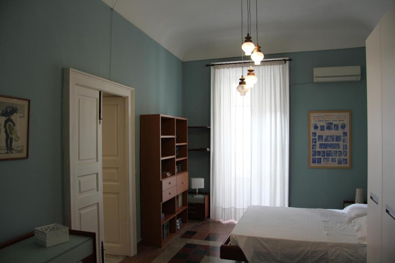סירקוזה Casa Vacanza Icaros, Ortigia Hictoric Center, 200 Mt From The Beach מראה חיצוני תמונה